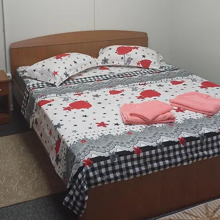 Lantställe Monica Si Tibo *