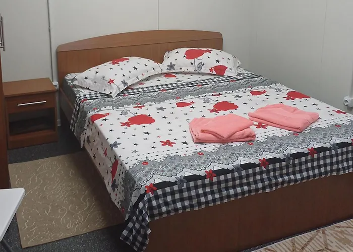 Lantställe Monica Si Tibo *